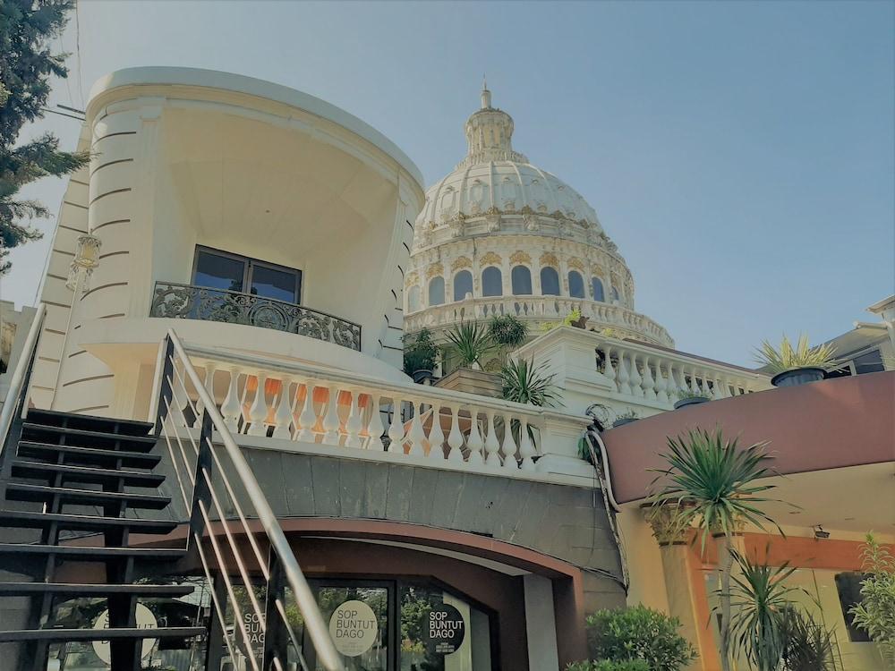 The Palais Hotel Dago Bandung Zewnętrze zdjęcie