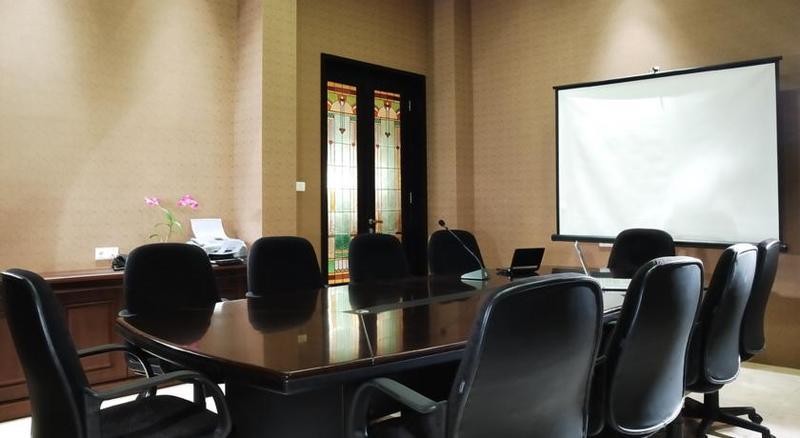 The Palais Hotel Dago Bandung Zewnętrze zdjęcie