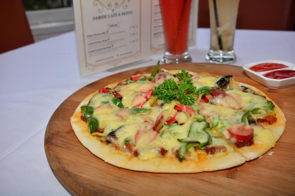 The Palais Hotel Dago Bandung Zewnętrze zdjęcie