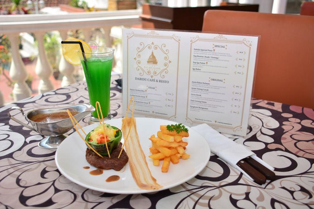 The Palais Hotel Dago Bandung Zewnętrze zdjęcie